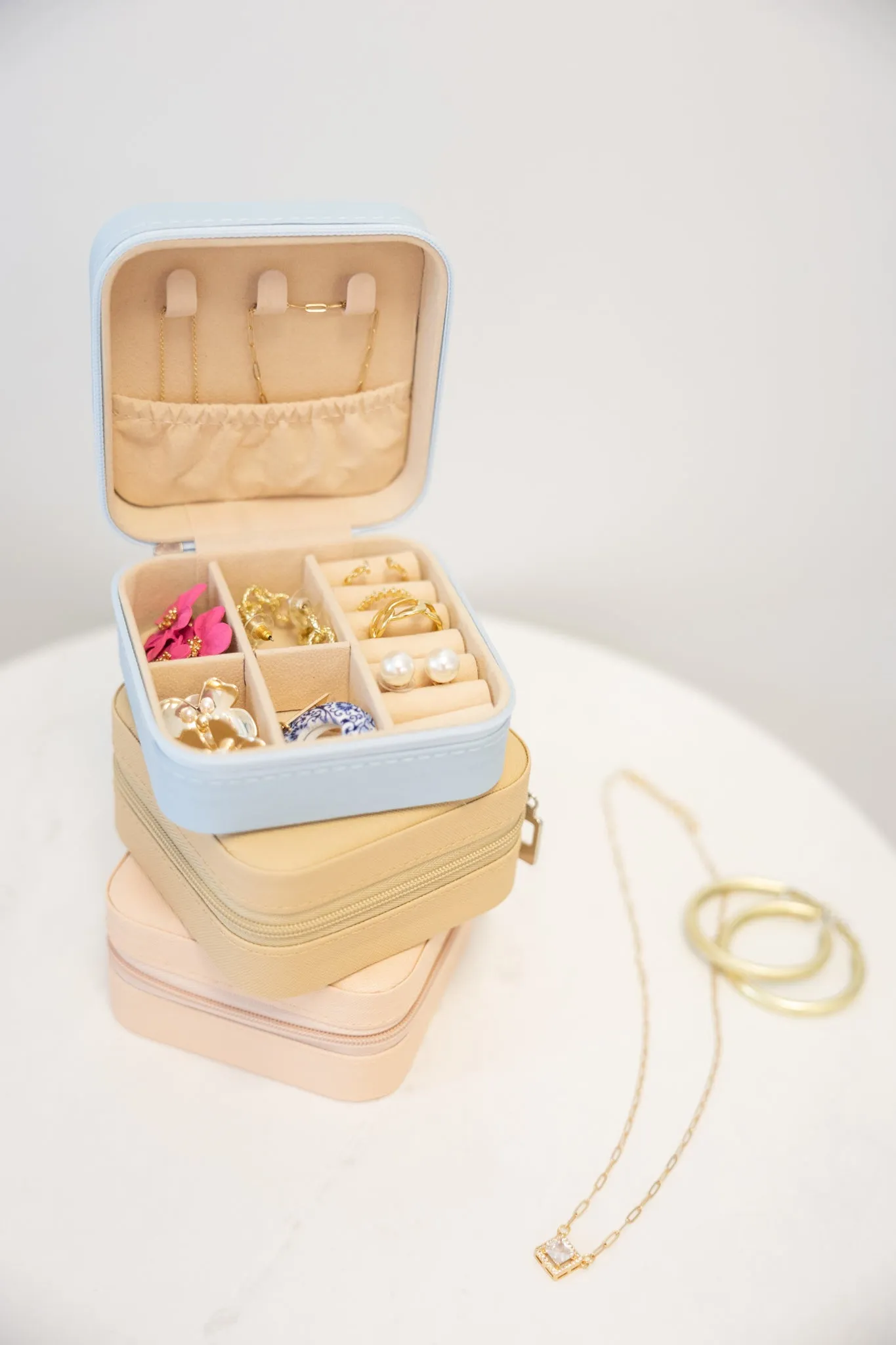 All Together Now Peach Travel Jewelry Case