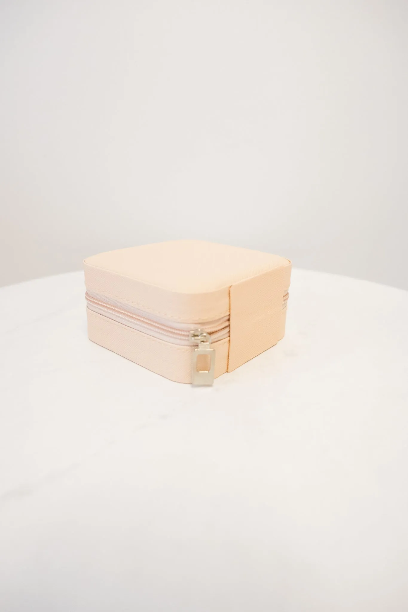 All Together Now Peach Travel Jewelry Case