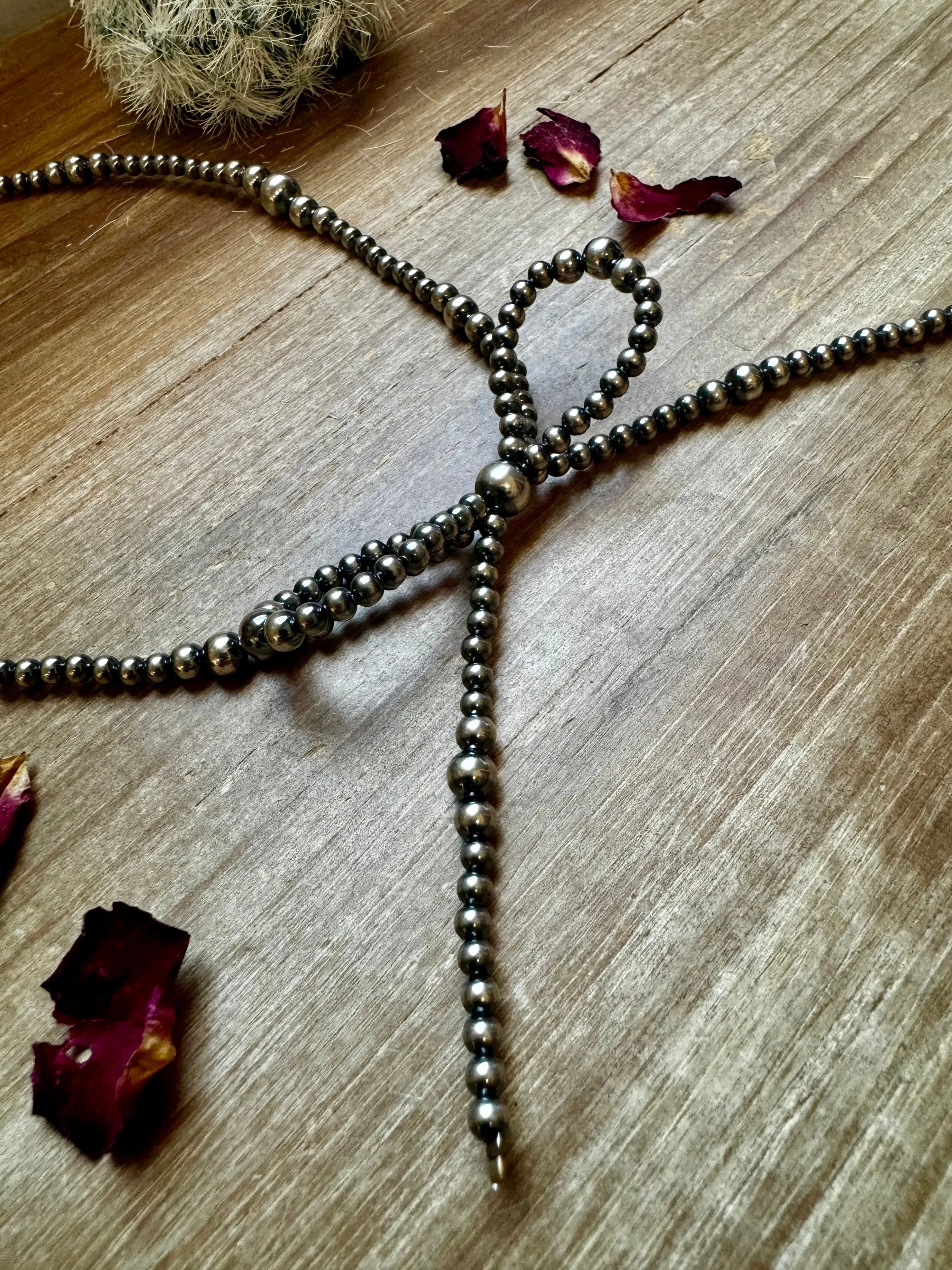 Bow Necklace with Graduated Sized Silver Pearls