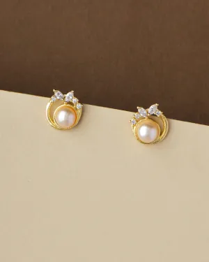 Classic Pearl Stud Earring