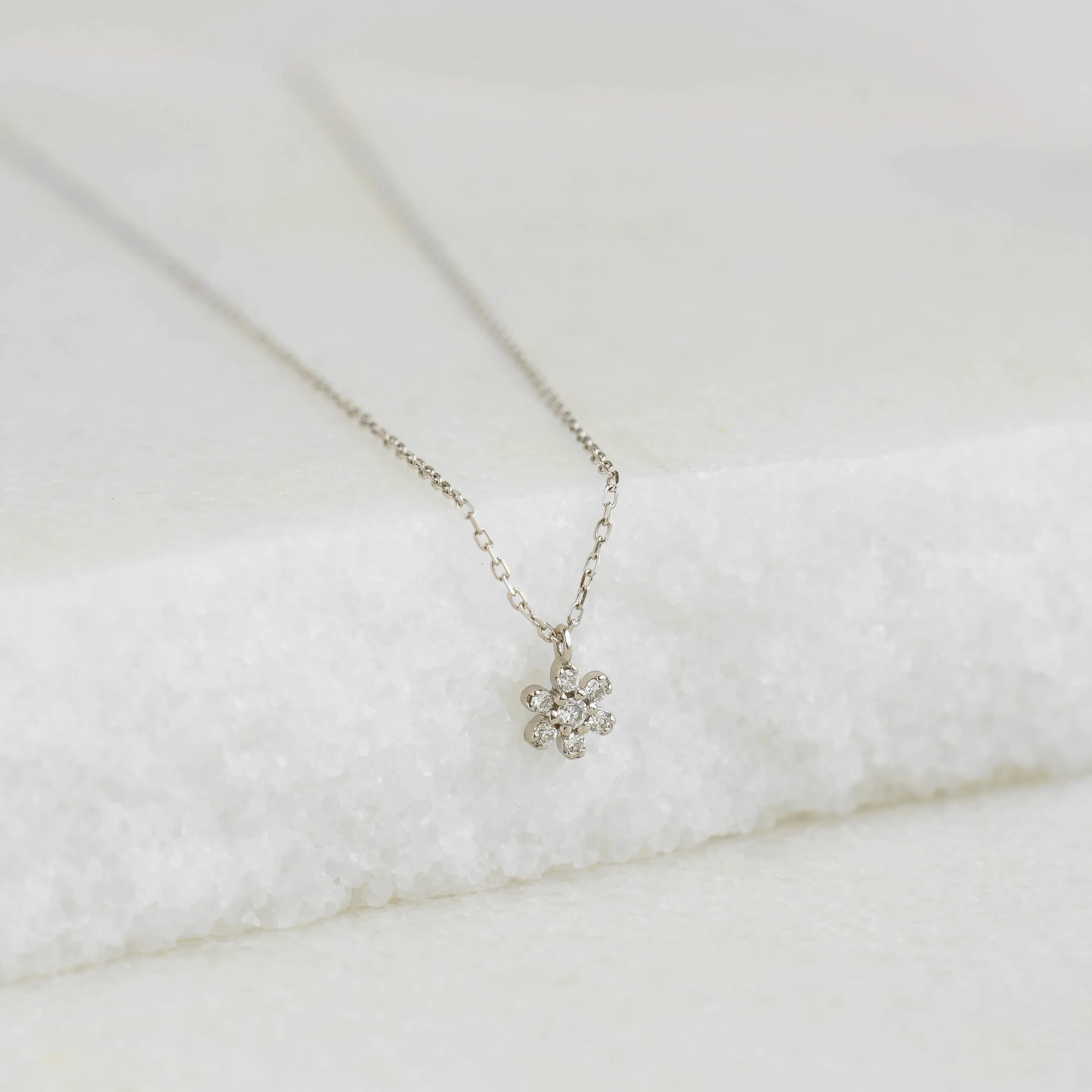 Diamond Flower Necklace White Gold - Haldis