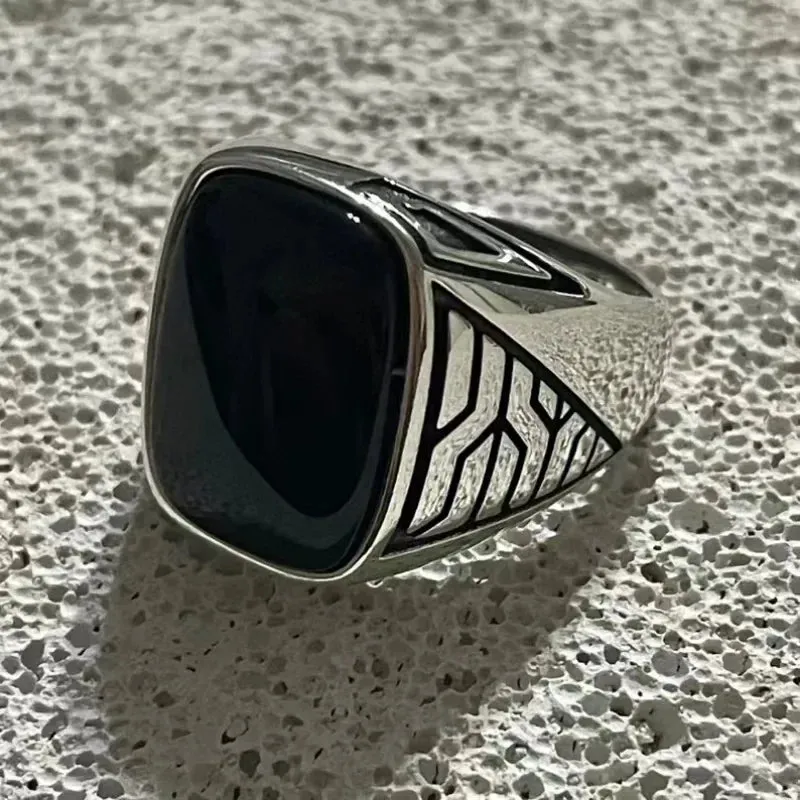 Hip Hop Punk Nostalgic Accessories in Europe and America, Trendy and Domineering Men's Gemstone Rings