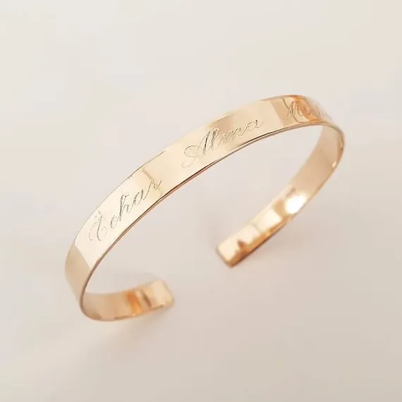 Names Engraved Bracelet for Mom