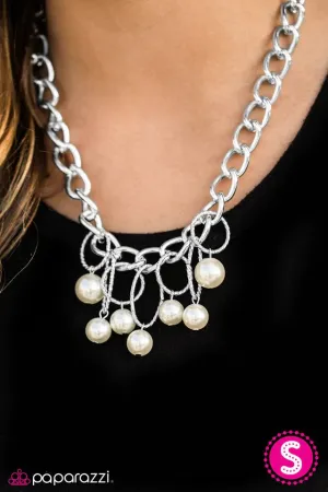 Paparazzi Necklace ~ Classic Girl - White