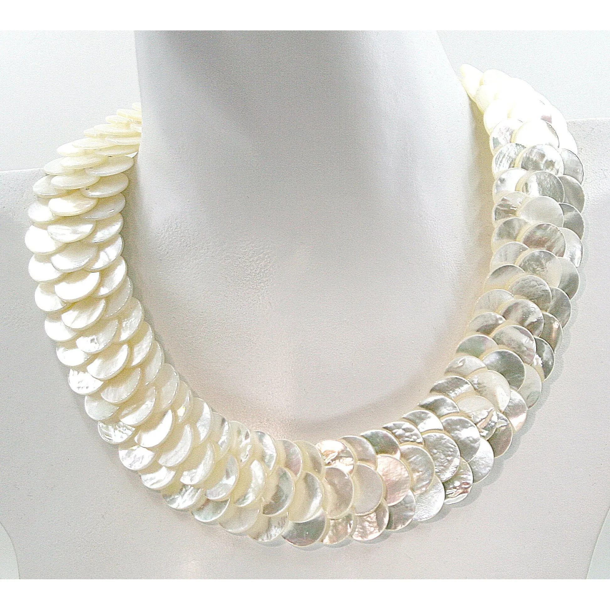 Purezza Mother of Pearl Necklace