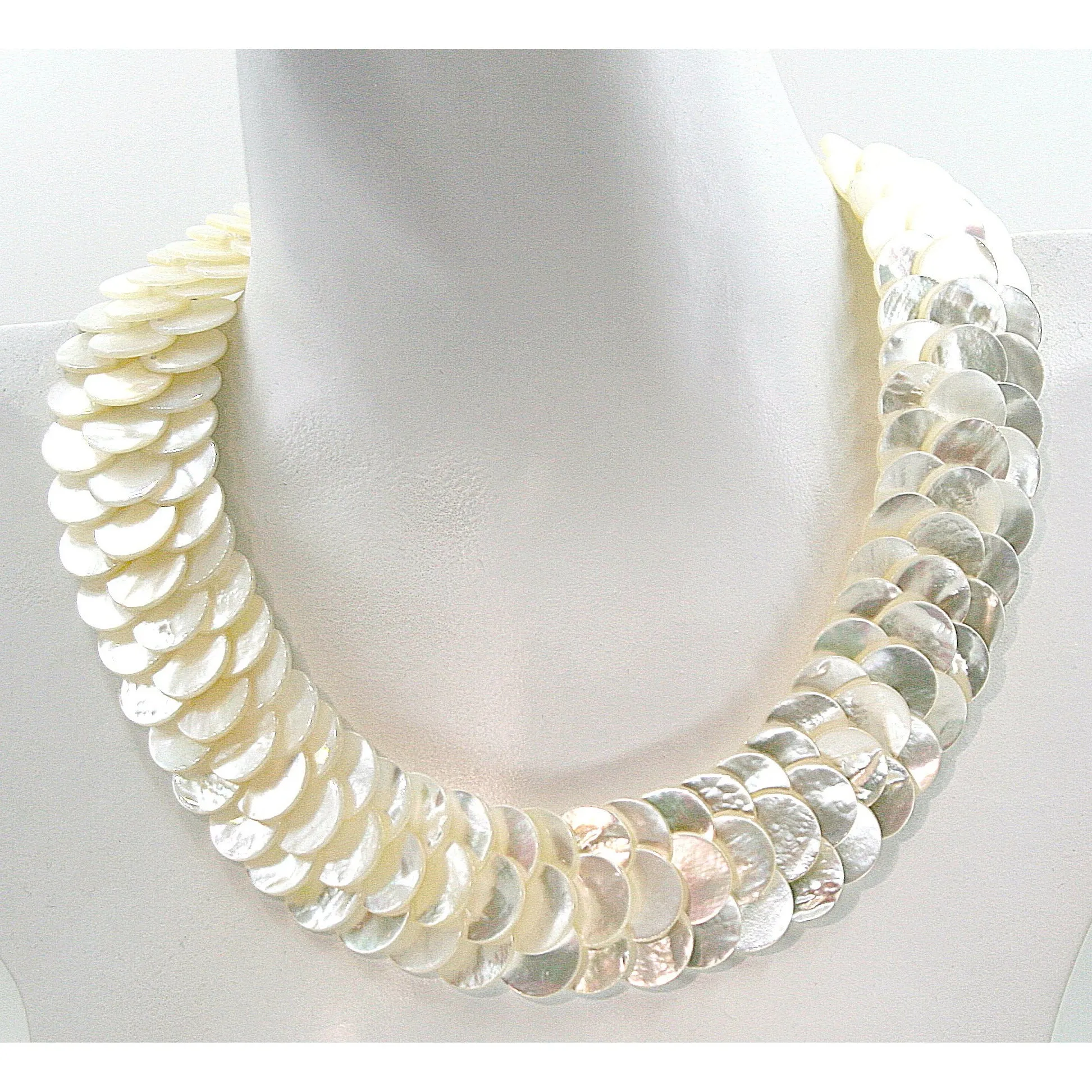 Purezza Mother of Pearl Necklace