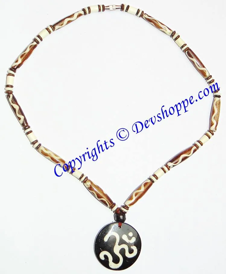 Stylish necklace with Aum (Om) pendant